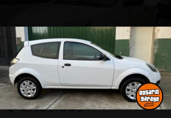 Autos - Ford Ka 1.0 Viral 2011 Nafta 145000Km - En Venta