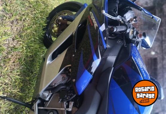 Motos - Honda CBR 1000 rr 2005 Nafta 38500Km - En Venta