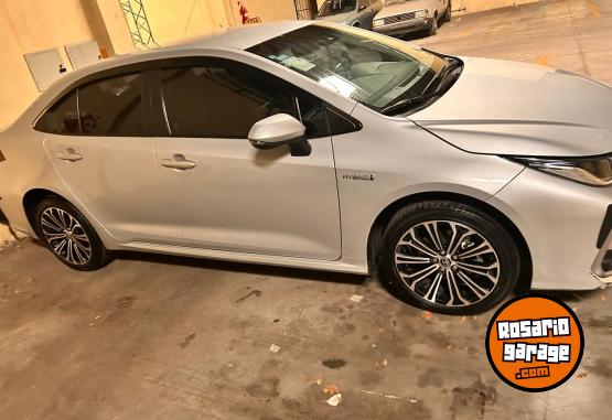 Autos - Toyota Corolla Seg 2022 Electrico / Hibrido 42000Km - En Venta