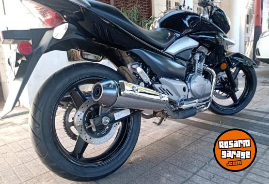 Motos - Suzuki Inazuma GW250 2015 Nafta 34300Km - En Venta