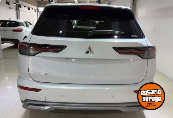 Autos - Mitsubishi OUTLANDER 2026 Nafta 0Km - En Venta