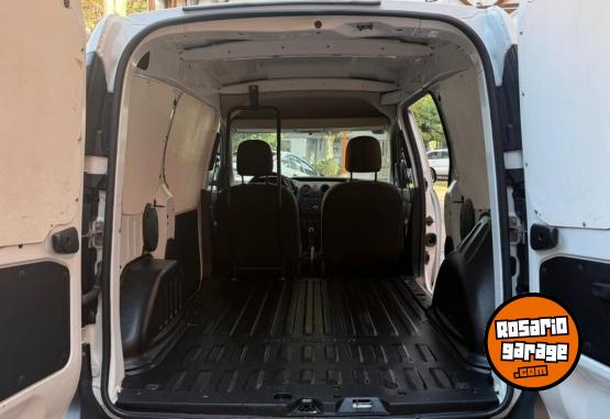 Utilitarios - Renault KANGOO CONFORT 2023 Nafta 69000Km - En Venta