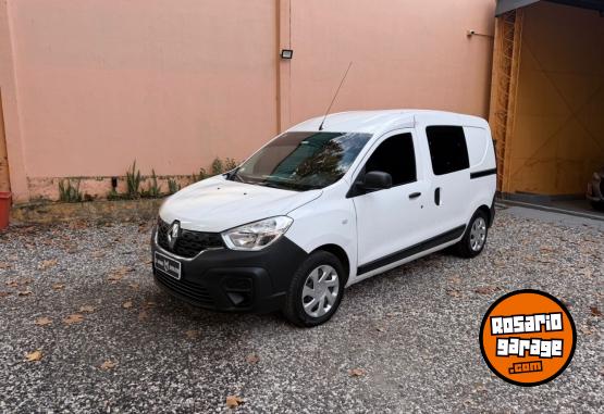Utilitarios - Renault KANGOO CONFORT 2022 Nafta 150000Km - En Venta