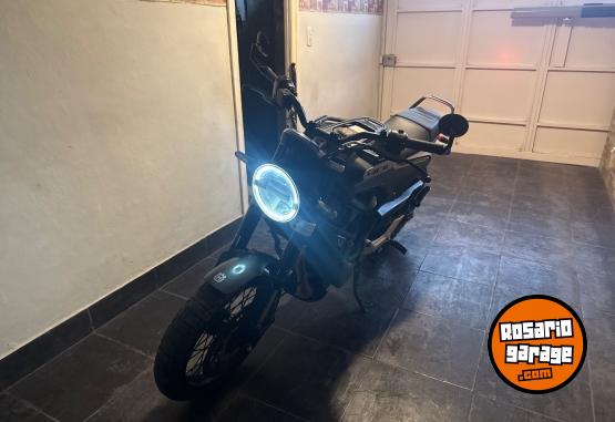 Motos - Husqvarna 401 2021 Nafta 12000Km - En Venta