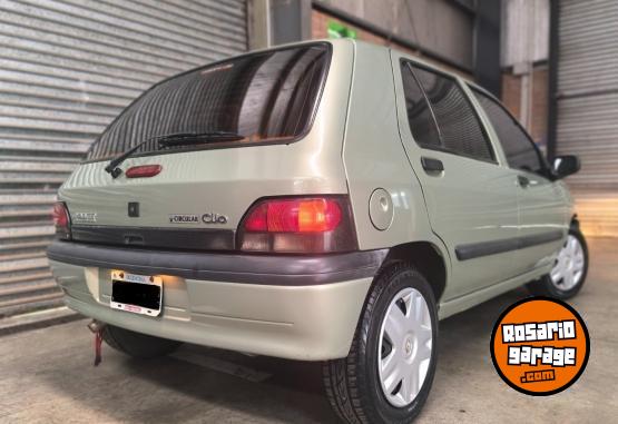 Autos - Renault CLIO 1999 Diesel 110000Km - En Venta