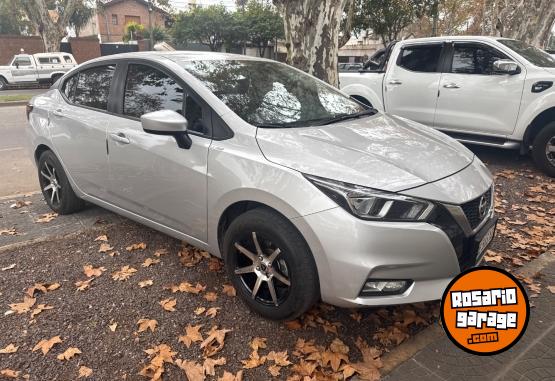 Autos - Nissan Versa sense 2021 Nafta 57800Km - En Venta