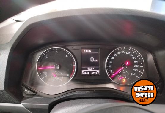 Camionetas - Volkswagen Amarok D/C 4x2 TRENDLINE 2022 Diesel 52900Km - En Venta