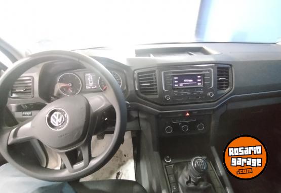 Camionetas - Volkswagen Amarok D/C 4x2 TRENDLINE 2022 Diesel 52900Km - En Venta