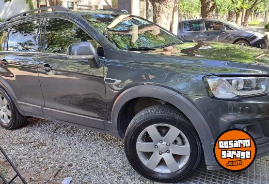 Camionetas - Chevrolet Captiva LS 2017 GNC 130000Km - En Venta