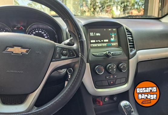 Camionetas - Chevrolet Captiva LS 2017 GNC 130000Km - En Venta