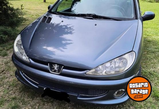 Autos - Peugeot 206 hdi premium 2006 Diesel 270000Km - En Venta