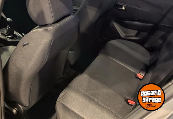 Autos - Peugeot 208 ALLURE MT 2025 Nafta 8000Km - En Venta
