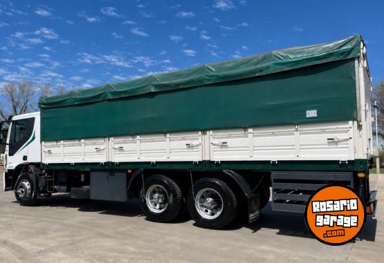 Camiones y Grúas - Iveco tector - En Venta