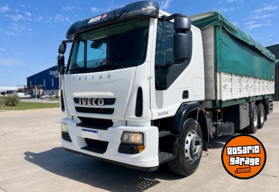 Camiones y Grúas - Iveco tector - En Venta