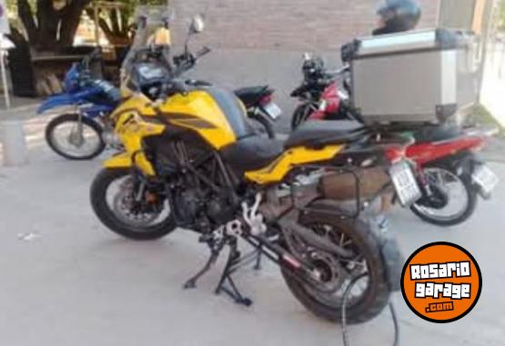 Motos - Benelli TRK 502 X 2023 Nafta 10800Km - En Venta