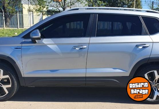 Camionetas - Volkswagen TAOS HIGHLINE 2025 Nafta 12000Km - En Venta