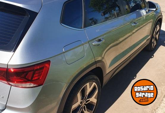 Camionetas - Volkswagen TAOS HIGHLINE 2025 Nafta 12000Km - En Venta
