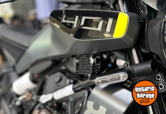 Motos - Husqvarna Svartpilen 401 G3 2024 Nafta 1155Km - En Venta