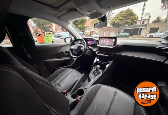 Autos - Peugeot 208 2022 Nafta 30000Km - En Venta