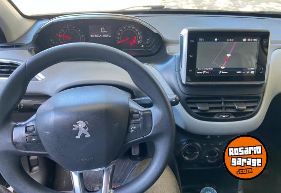 Autos - Peugeot 208 2014 GNC 159000Km - En Venta