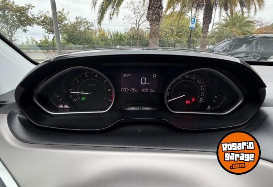 Autos - Peugeot 208 2019 Nafta 33500Km - En Venta