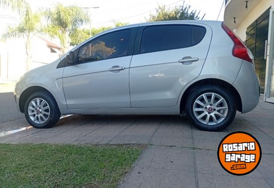 Autos - Fiat Palio attractive 1.4 2018 GNC 115000Km - En Venta