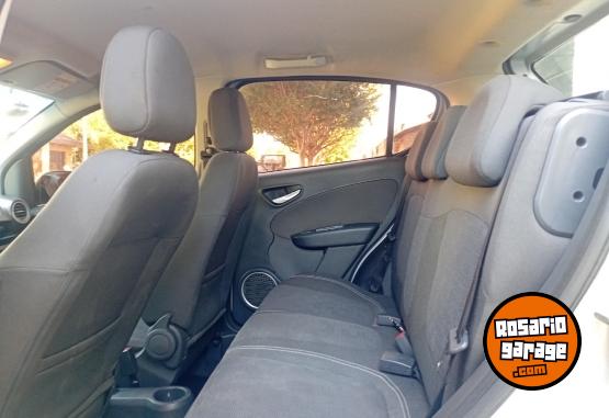 Autos - Fiat Palio attractive 1.4 2018 GNC 115000Km - En Venta