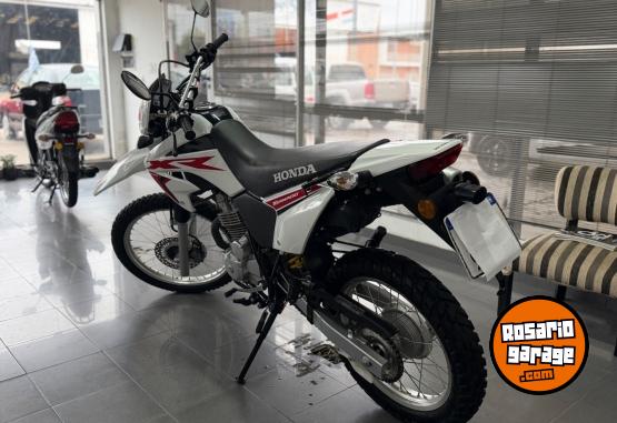 Motos - Honda XR 250 TORNADO 2023 Nafta 3100Km - En Venta