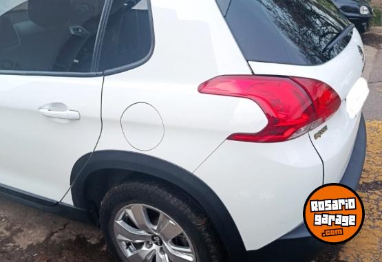 Autos - Peugeot 2008 allure 2020 Nafta 35000Km - En Venta