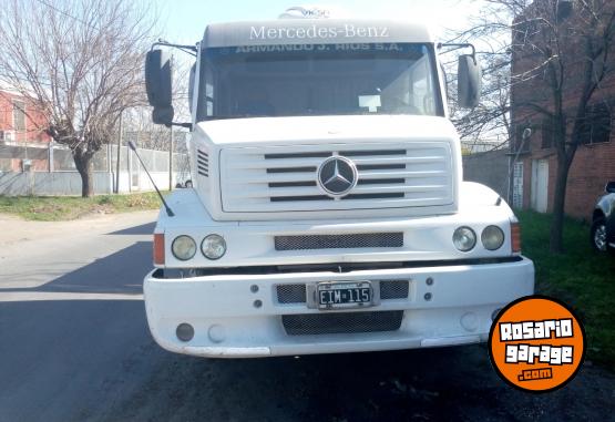 Camiones y Grúas - Mercedes Benz 1620 con caja vuelco trilateral - En Venta