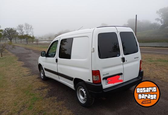 Utilitarios - Citroen Berlíngo 2021 GNC 92000Km - En Venta