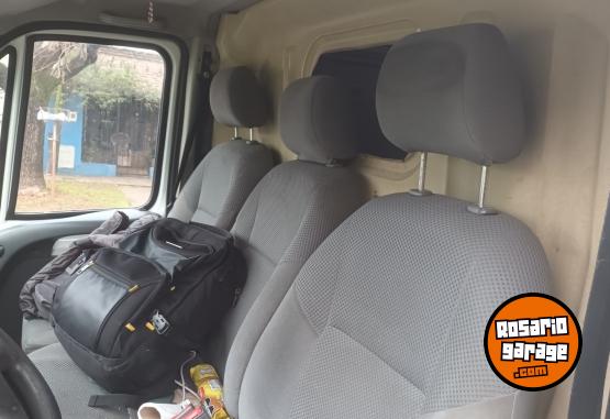 Utilitarios - Peugeot 2013 2013 Diesel 344000Km - En Venta