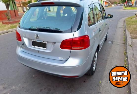 Autos - Volkswagen Suran 1.6 format 2010 Nafta 169000Km - En Venta