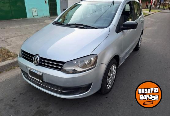 Autos - Volkswagen Suran 1.6 format 2010 Nafta 169000Km - En Venta