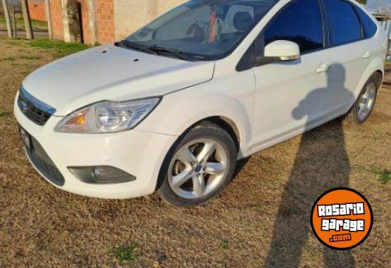 Autos - Ford Focus trend 2.0 2012 Nafta 145000Km - En Venta