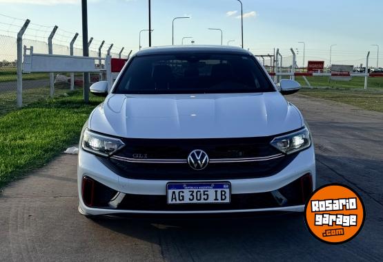 Autos - Volkswagen Vento gli tsi 350 dsg 2023 Nafta 47000Km - En Venta