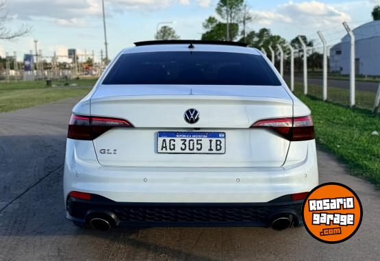 Autos - Volkswagen Vento gli tsi 350 dsg 2023 Nafta 47000Km - En Venta