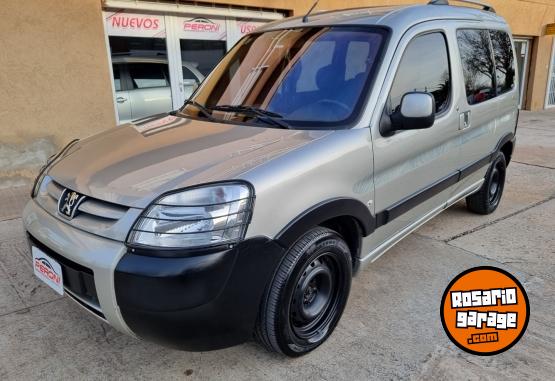 Utilitarios - Peugeot Partner Patagonica vtc 2012 GNC 130000Km - En Venta