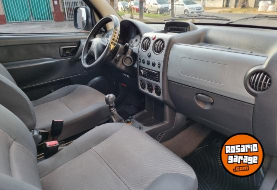 Utilitarios - Peugeot Partner Patagonica vtc 2012 GNC 130000Km - En Venta