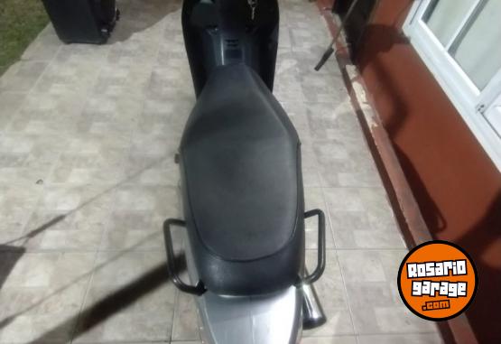 Motos - Mondial Max 2021 Nafta 13500Km - En Venta