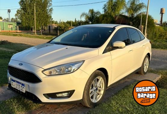 Autos - Ford Focus SE 2016 Nafta 141000Km - En Venta