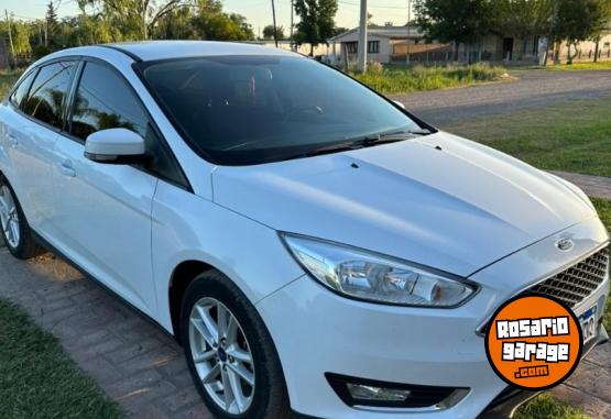 Autos - Ford Focus SE 2016 Nafta 141000Km - En Venta