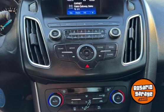 Autos - Ford Focus SE 2016 Nafta 141000Km - En Venta