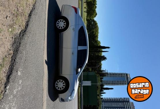 Autos - Nissan NISSAN VERSA 2019 GNC 79000Km - En Venta
