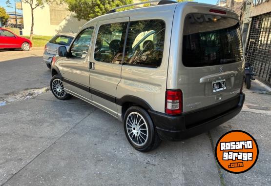 Utilitarios - Peugeot Partner 2010 Diesel 157000Km - En Venta