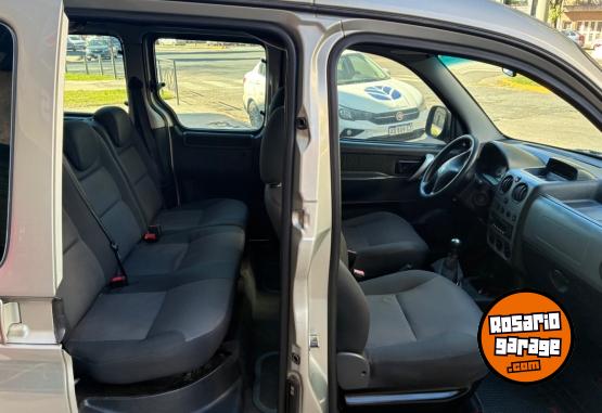 Utilitarios - Peugeot Partner 2010 Diesel 157000Km - En Venta