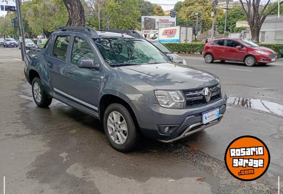 Utilitarios - Renault OROCH 2019 Nafta - En Venta