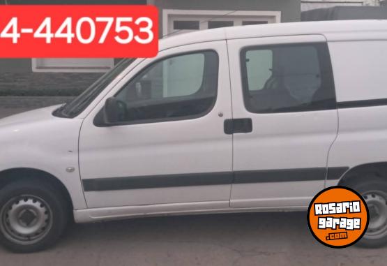 Utilitarios - Peugeot Partner 2021 Diesel 104000Km - En Venta