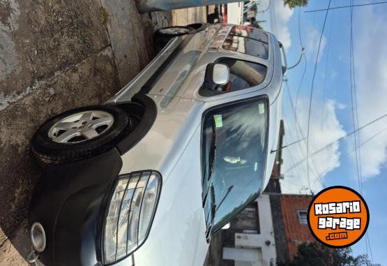 Utilitarios - Peugeot Partner 2015 Diesel 130000Km - En Venta
