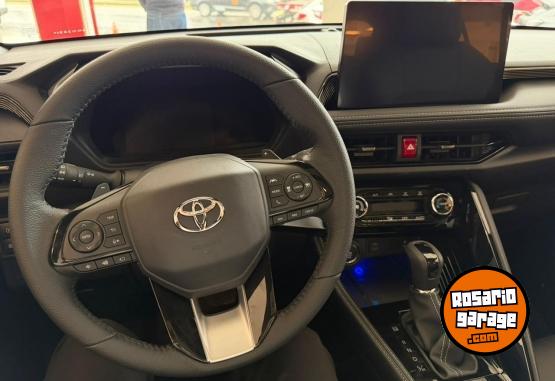 Autos - Toyota Yaris Cross SEG 1.5 2026 Nafta 0Km - En Venta